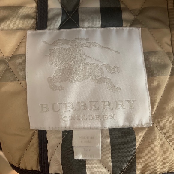 (SOLD )Burberry kids jacket sizes 12 - Picture 3 of 8